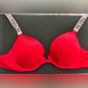 Victoria’s Secret Very sexy Bra.
